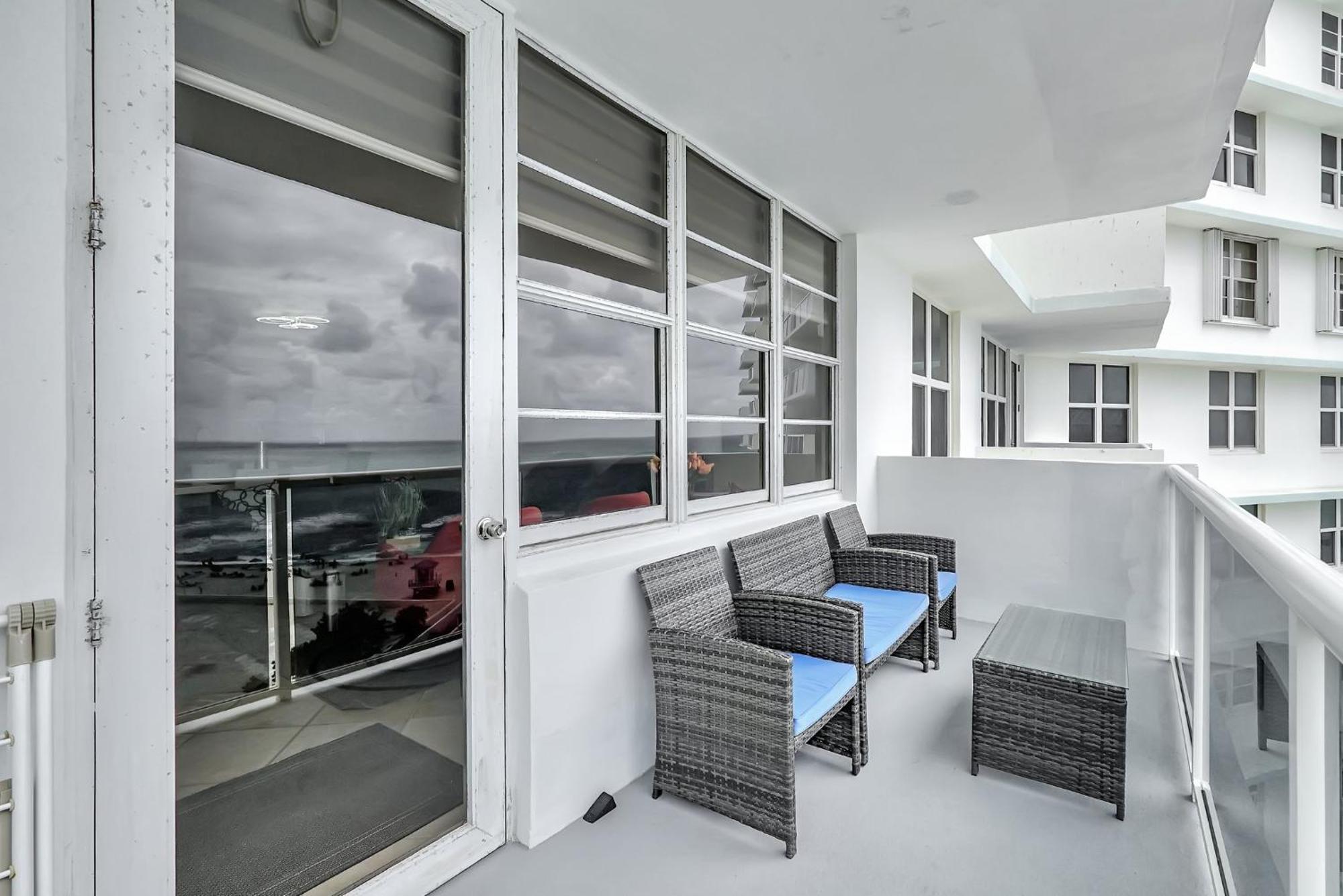 Oceanfront Condo in Hollywood Florida Esterno foto